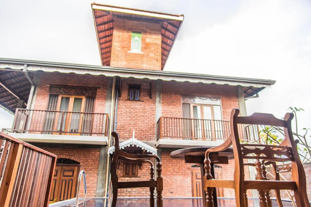 Negombo Boutique Villa 5*,